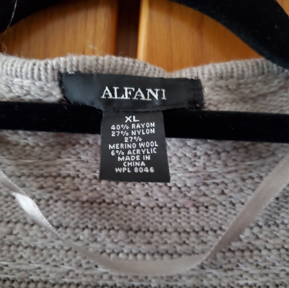 Sweater Shawl - Picture 2 of 4